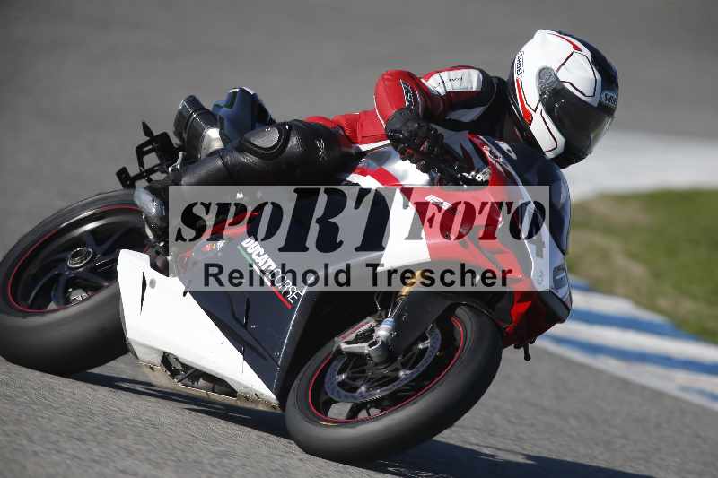 /Archiv-2024/02 29.01.-02.02.2024 Moto Center Thun Jerez/Gruppe gruen-green/40